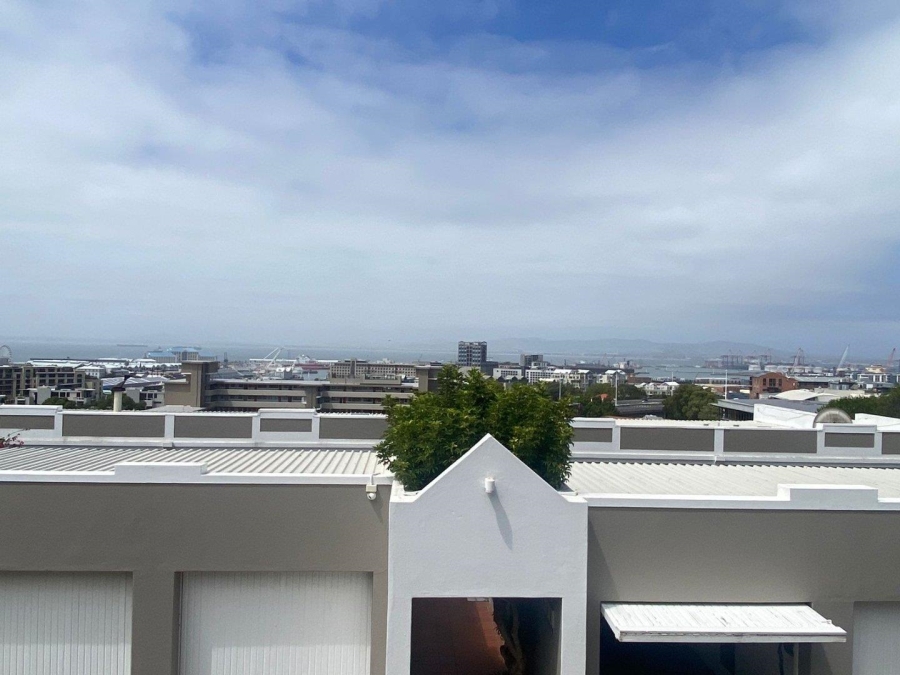 2 Bedroom Property for Sale in Green Point Western Cape